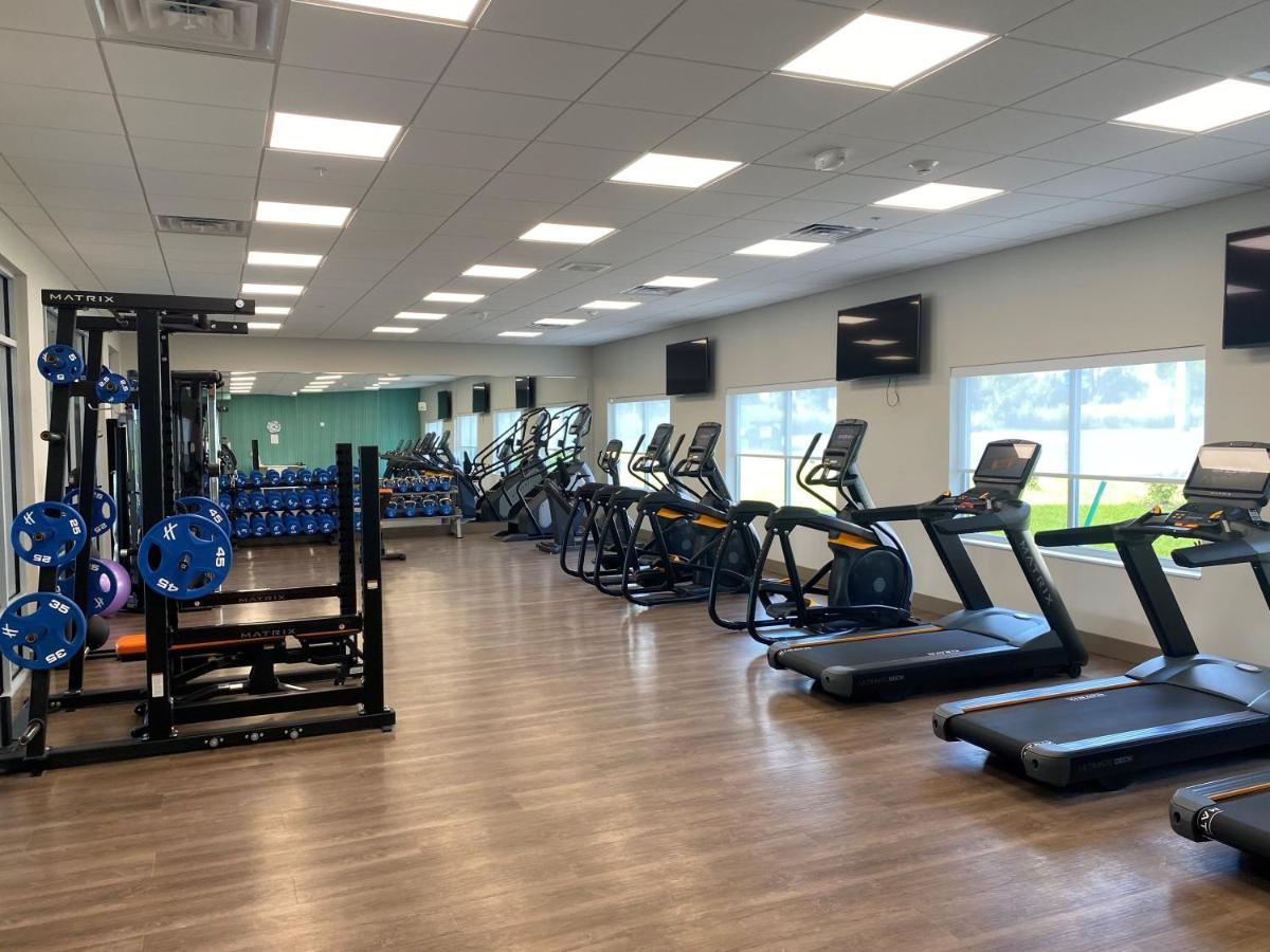 Holiday Inn Express & Suites - Madison West - Middleton By Ihg Bagian luar foto