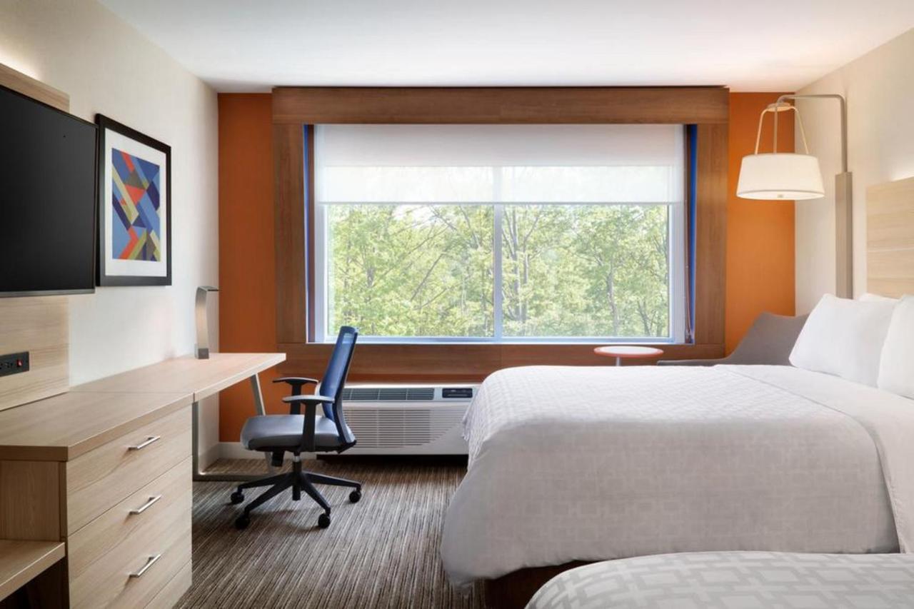 Holiday Inn Express & Suites - Madison West - Middleton By Ihg Bagian luar foto