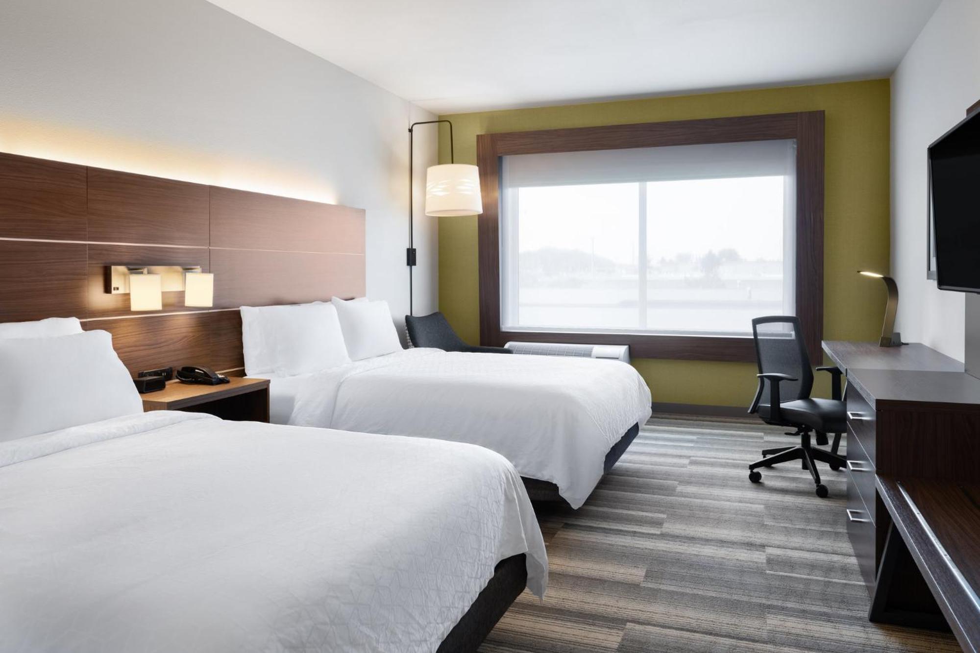 Holiday Inn Express & Suites - Madison West - Middleton By Ihg Bagian luar foto