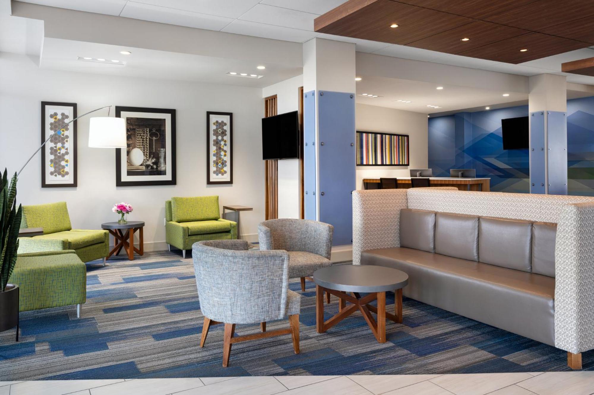 Holiday Inn Express & Suites - Madison West - Middleton By Ihg Bagian luar foto