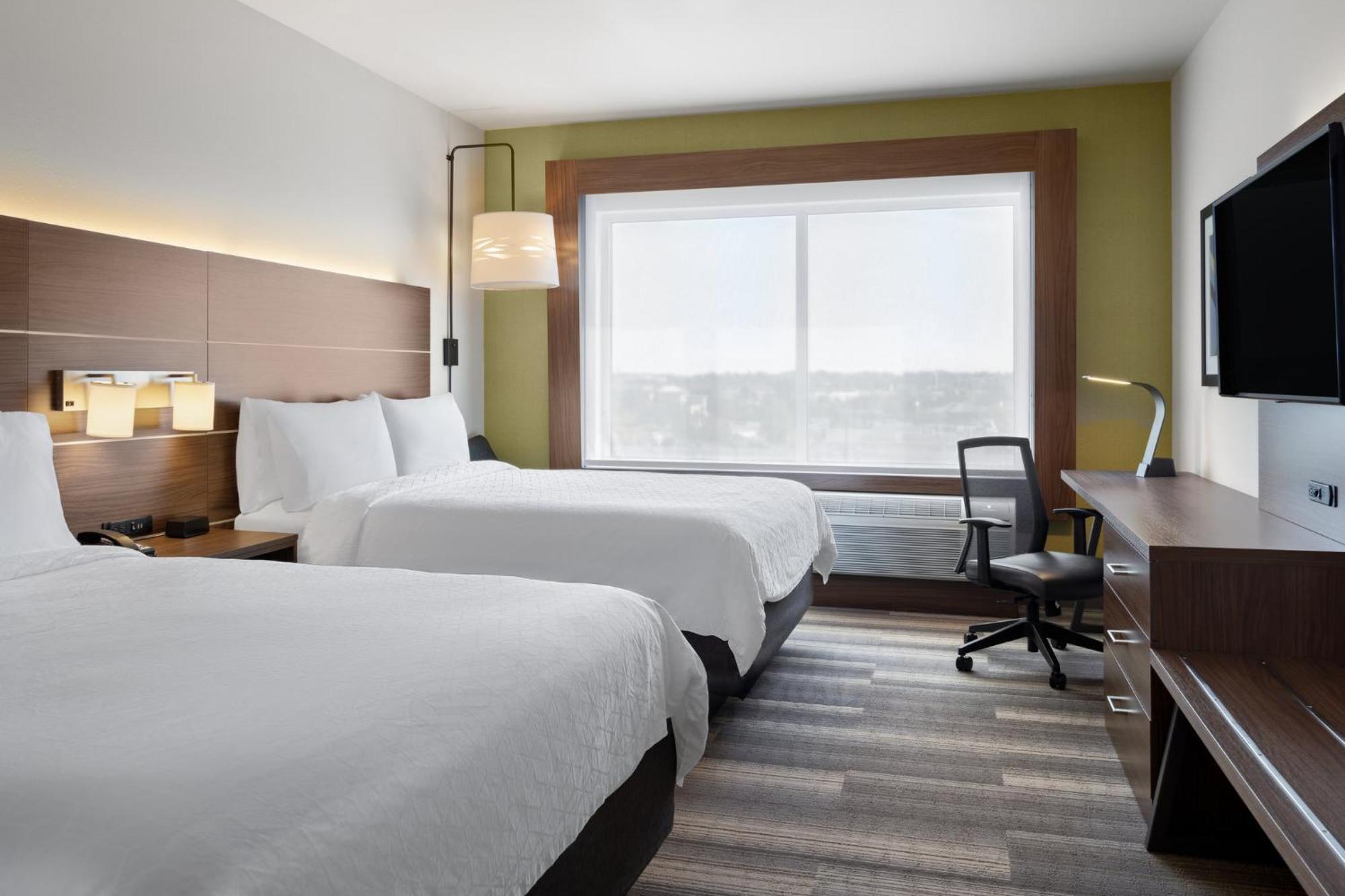 Holiday Inn Express & Suites - Madison West - Middleton By Ihg Bagian luar foto