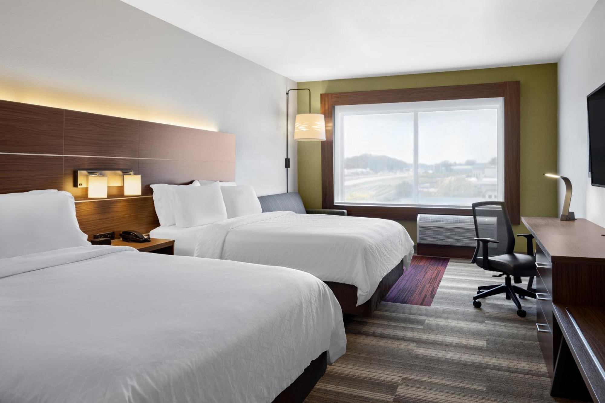 Holiday Inn Express & Suites - Madison West - Middleton By Ihg Bagian luar foto